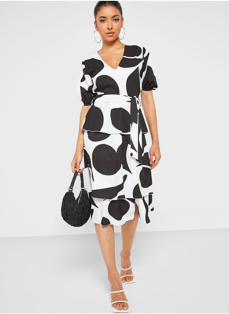 boohoo Abstract Print Belted Tiered Dress  - Image 4