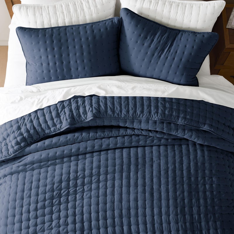 WDCOZY Navy Blue Twin Size Quilt Bedding Sets with Pillow Sham, Lightweight Soft Bedspread Coverlet, Quilted Blanket Thin Comforter Bed Cover, All Season Summer Spring, 2 Pieces, 68x90 inches - Image 3