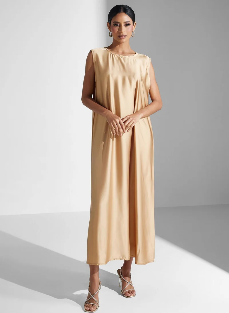 Meem by Mariyah Cape Sleeve Abaya