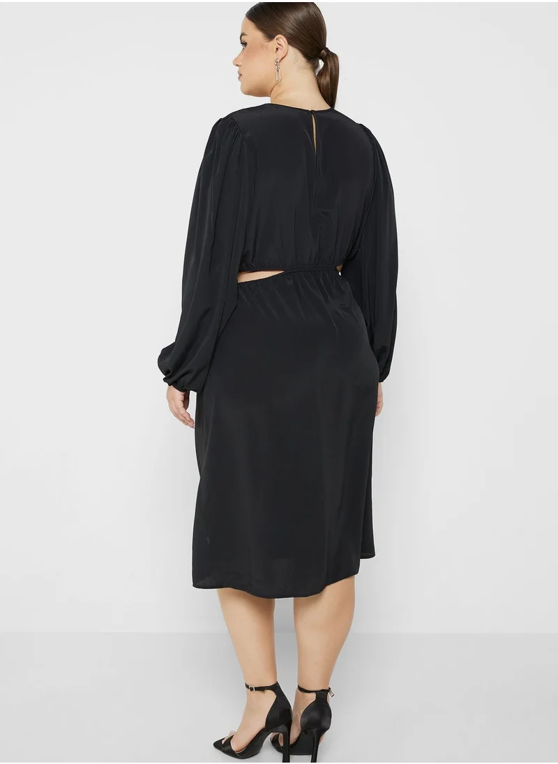 Vero Moda Curve Cut Out Detail Tiered Dress