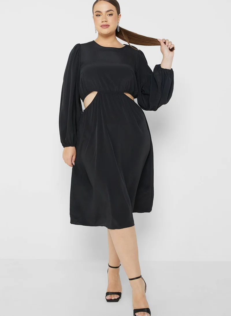 Vero Moda Curve Cutout Long Sleeve Dress