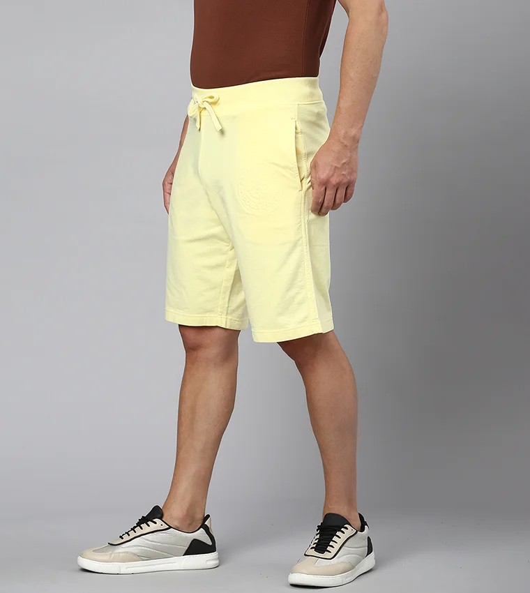 بيفرلي هيلز بولو كلوب شورت قطن بخصر عادي من بفرلي هيلز بولو كلوب أصفر
