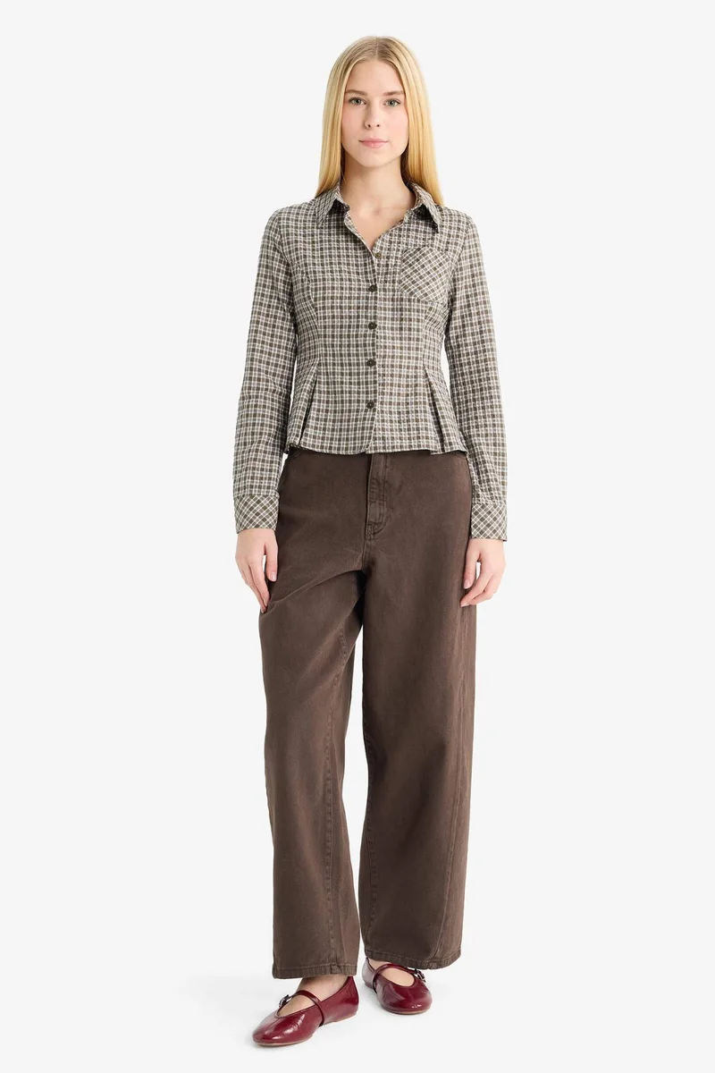 ديفاكتو Fitted Checked Poplin Long Sleeve Shirt