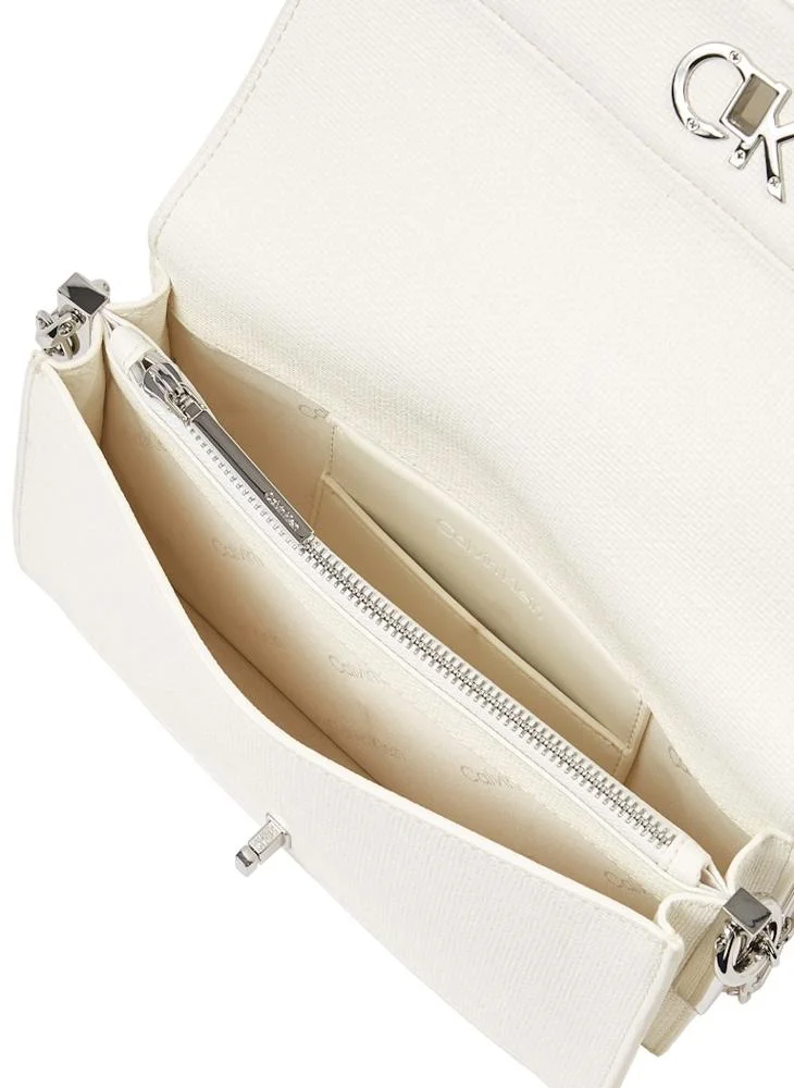 CALVIN KLEIN CHAIN BAG
