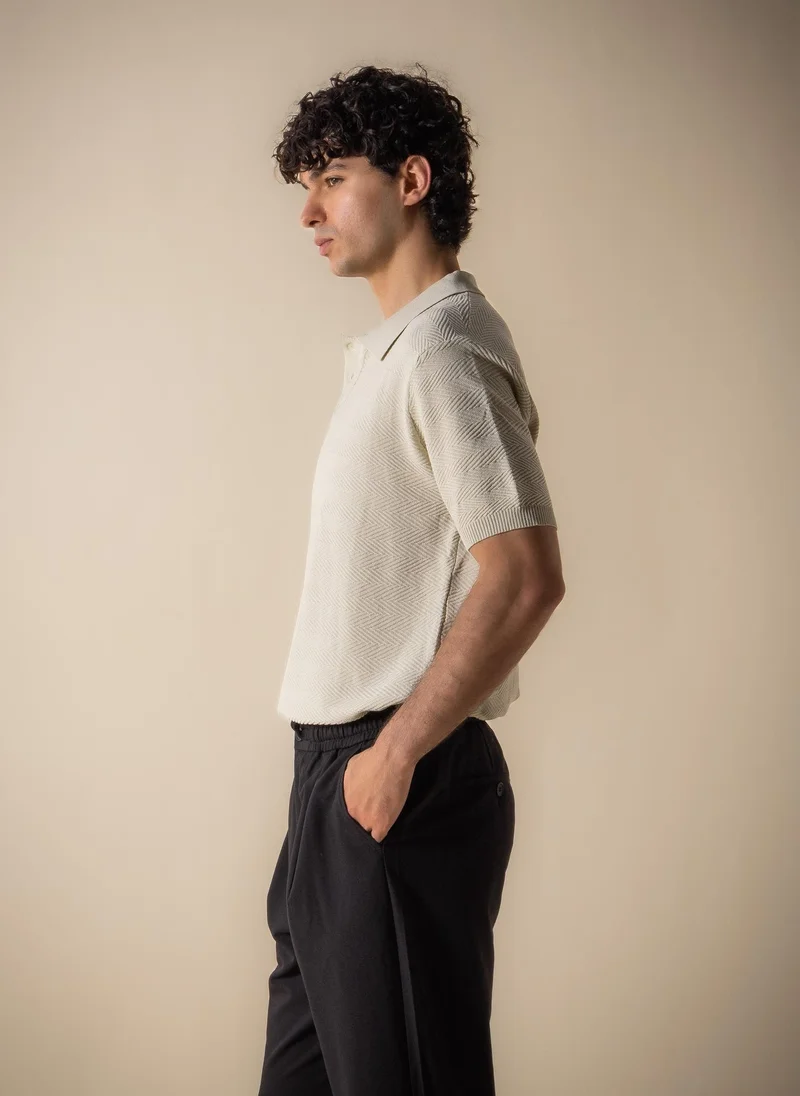 SHAPES TEXTURED PATTERN POLO SHIRT