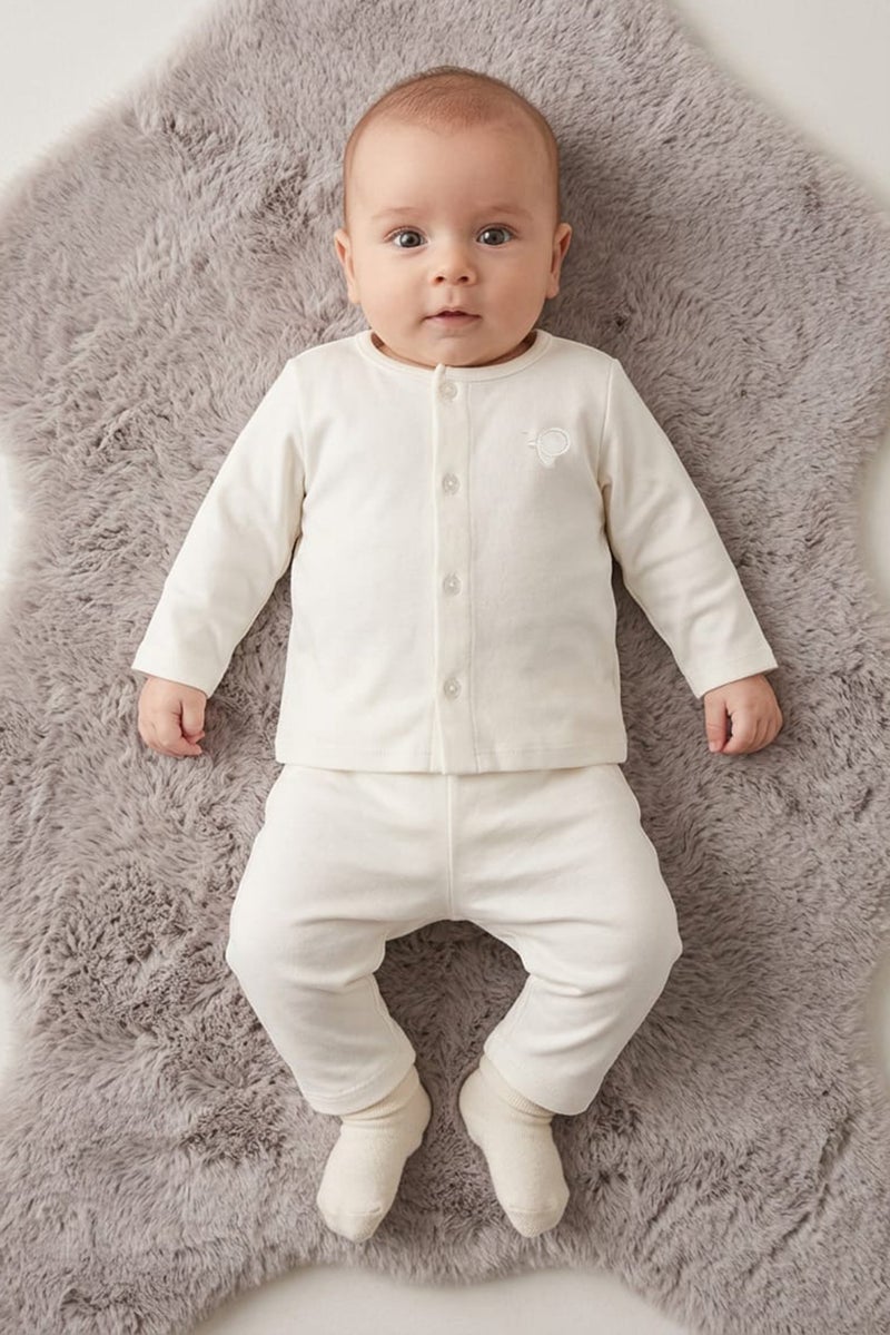 POPEES Toddlers Girl 2 Pieces Embroidered Logo Top With Bottom Set, White - Image 1