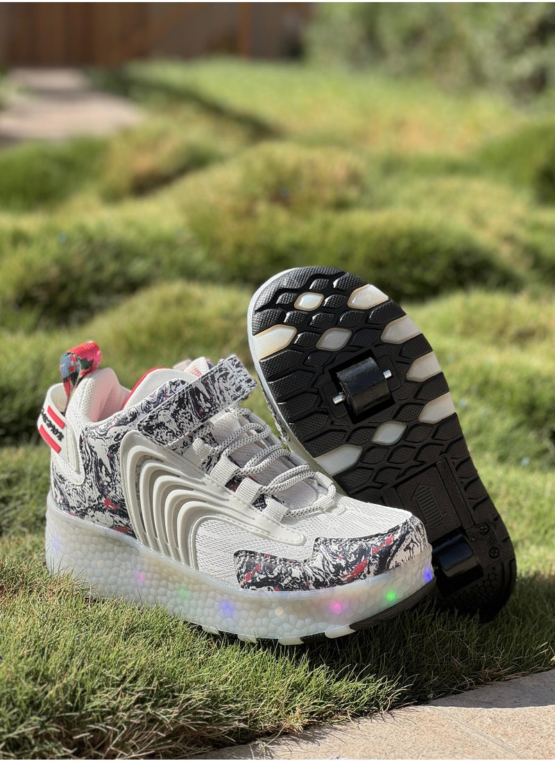 LITTLE ROCKZ - LED Flash Light Fashion Shiny Sneaker Skate Heelys Shoes With Wheels And Lightning Sole - Image 1