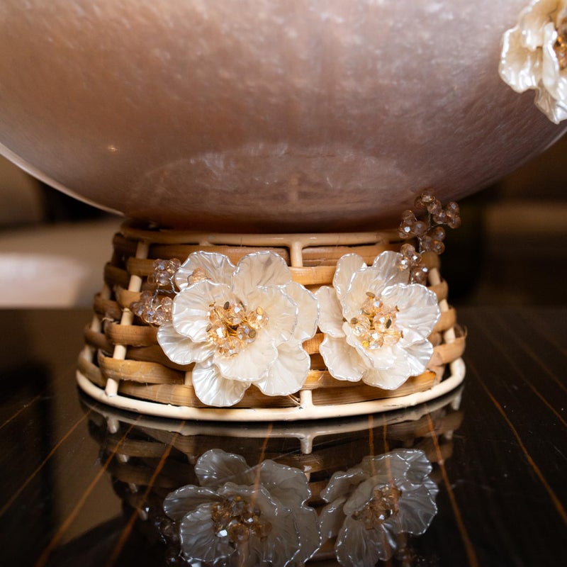 PRET HOMES Resin Serving Bowl with Steel Base, Bowl with Flower Decorated Stand (Big) - Image 4