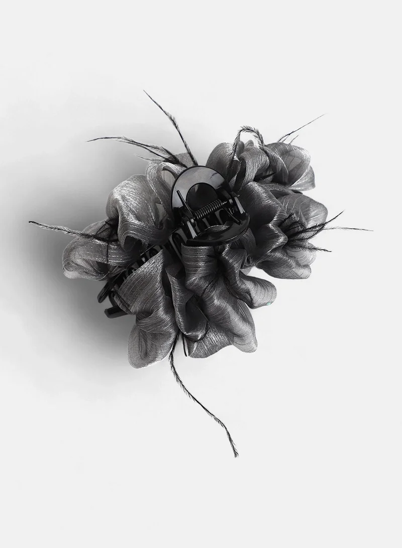 SOHI The Ruched Claw Clutch