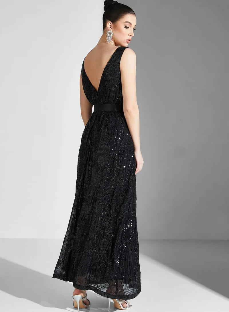 Namshi x Julia Plunge Neck Shimmer Dress