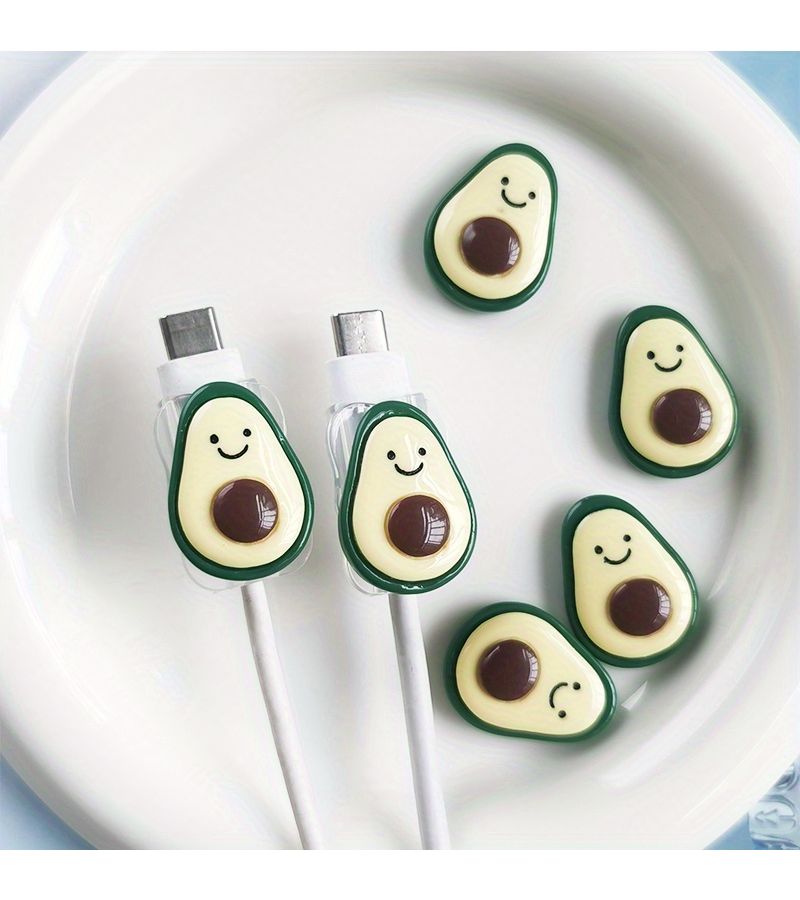 2 قطعة من واقيات كابل USB الناعمة على شكل أفوكادو لطيفة مقاومة للكسر بتصميم جميل واقي كابل بيانات الجوال هدية مثالية لعيد الهالوين وعيد الميلاد - Image 1