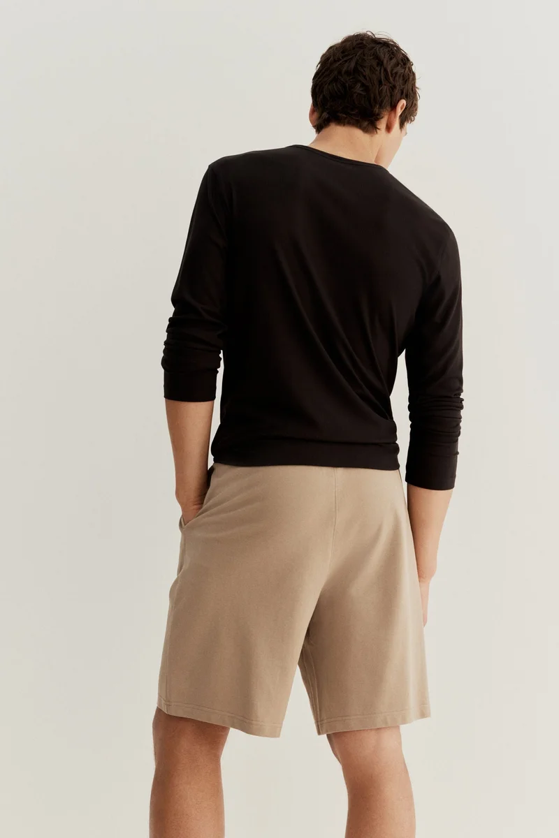 اتش اند ام Relaxed Fit Knee-length piqué shorts
