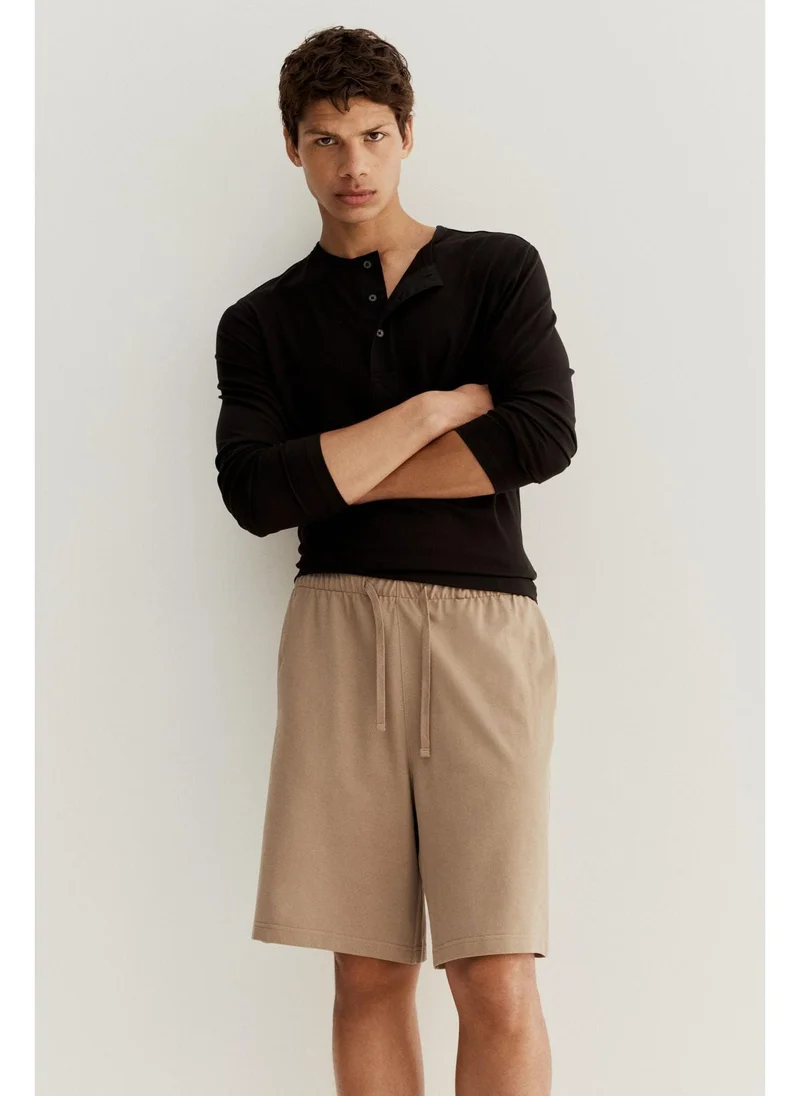 اتش اند ام Relaxed Fit Knee-length piqué shorts