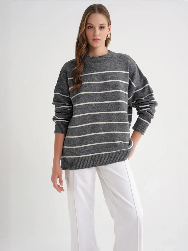 Mixray Dark Grey Striped Crew Neck Relaxed Knit Pullover Sweater for Women | Best Price UAE