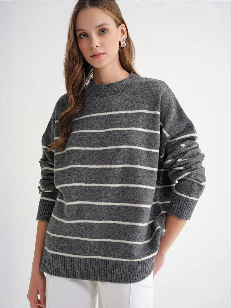Striped Crew Neck Relaxed Knit Pullover Sweater
