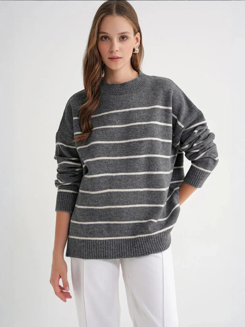 Mixray Dark Grey Striped Crew Neck Relaxed Knit Pullover Sweater for Women | Best Price UAE