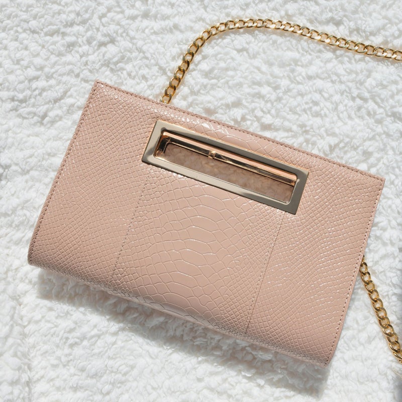 HOXIS Classic Crocodile Pattern Faux Patent Leather Metal Grip Cut it out Clutch with Shoulder Strap Womens Handbag (Nude-Pink) - Image 2