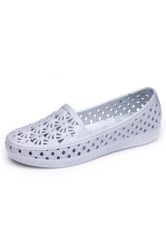 Summer Hollow Closed Toe Sandals Mother Shoes Beach Shoes Women's Hole Shoes Casual Flat Non-slip Nurse Shoes White Mesh Shoes