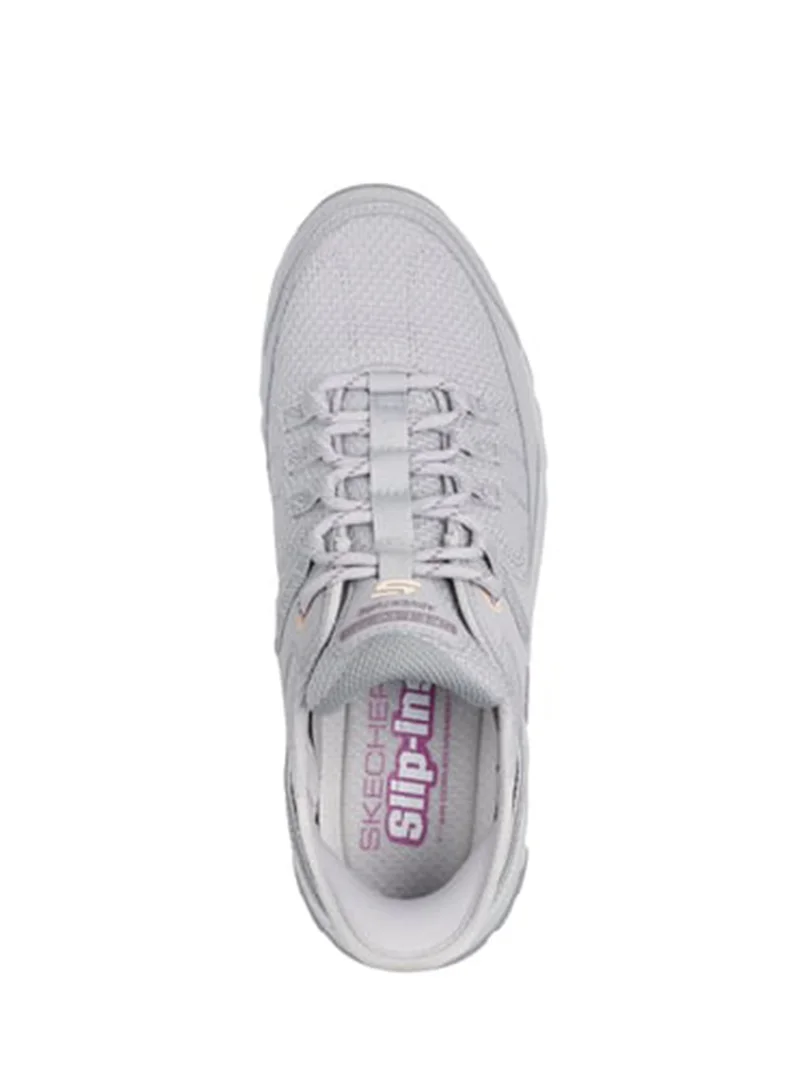 SKECHERS Summits At