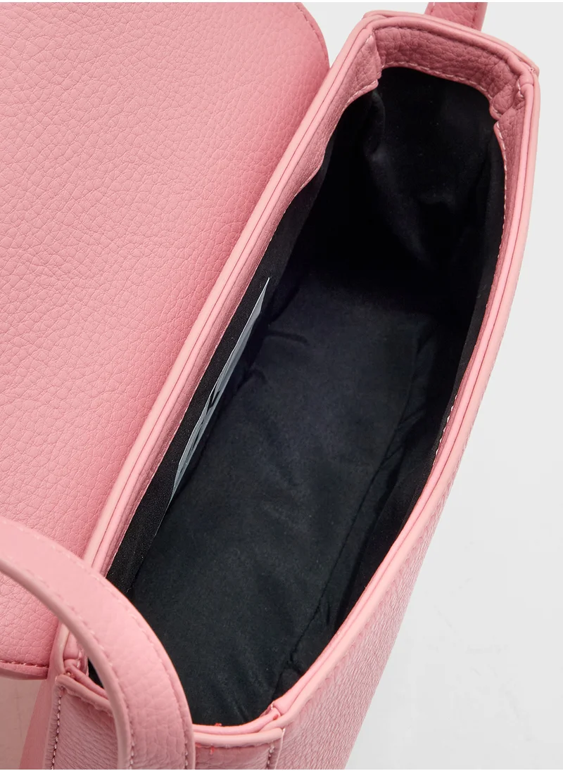 كالفن كلاين جينز Kids Saddle Buckle Bag