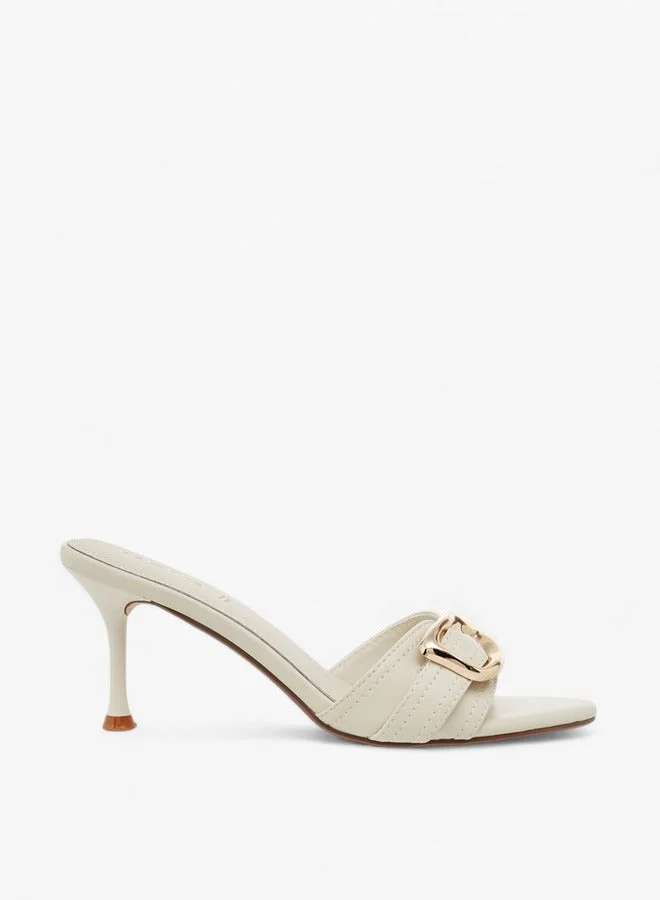 بابريكا صنادل سهلة الارتداء بكعب خنجر وزخرفة بإبزيم