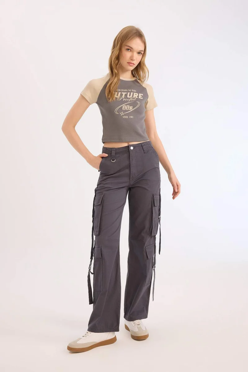 DeFacto Fitted Crew Neck Printed Corduroy T-Shirt