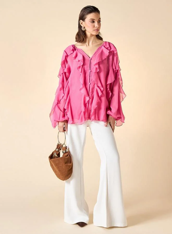 ايكونيك بلوزة أيقونية بتفاصيل كشكش ورقبة على شكل  وأكمام طويلة