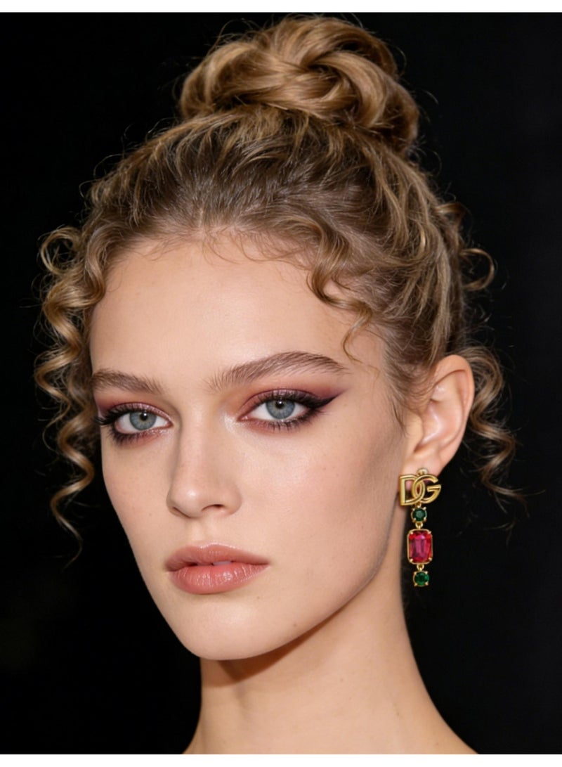 D&G Retro red and green contrast gemstone earrings light luxury letters long earrings banquet dress earrings - Image 4
