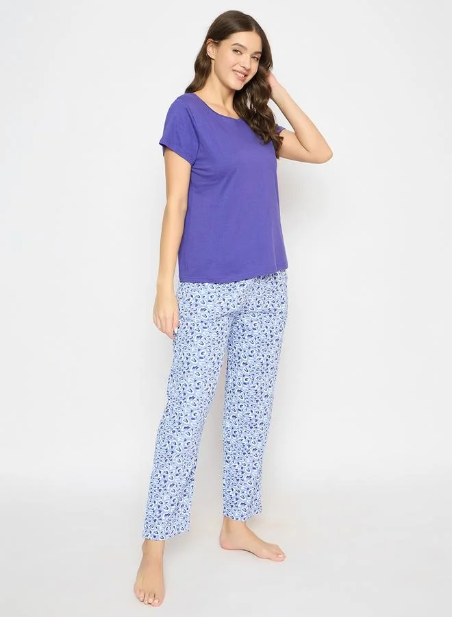 Clovia Clovia Solid Round Neck T-Shirt and Printed Pyjama Set