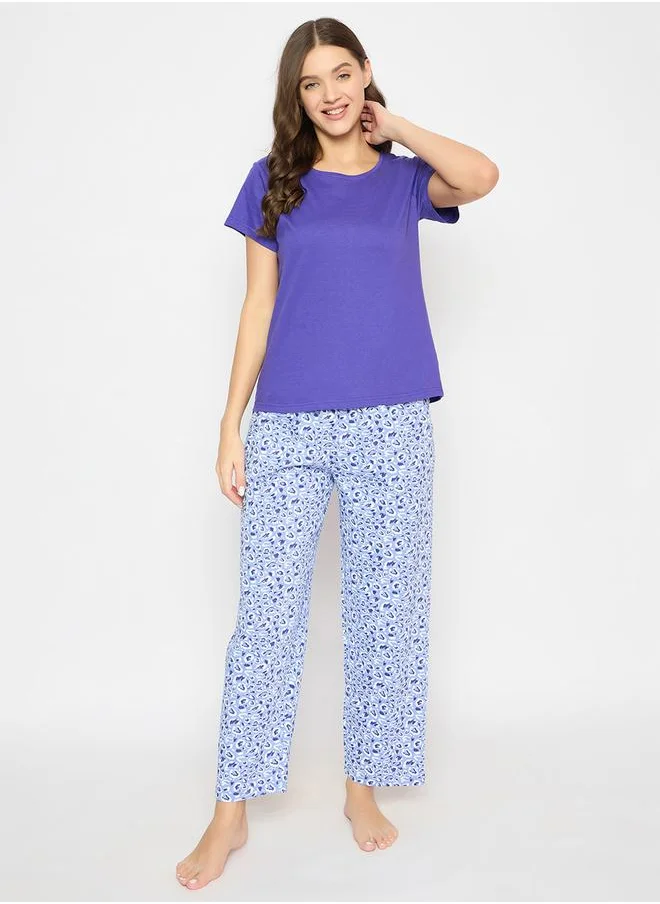 Clovia Clovia Solid Round Neck T-Shirt and Printed Pyjama Set