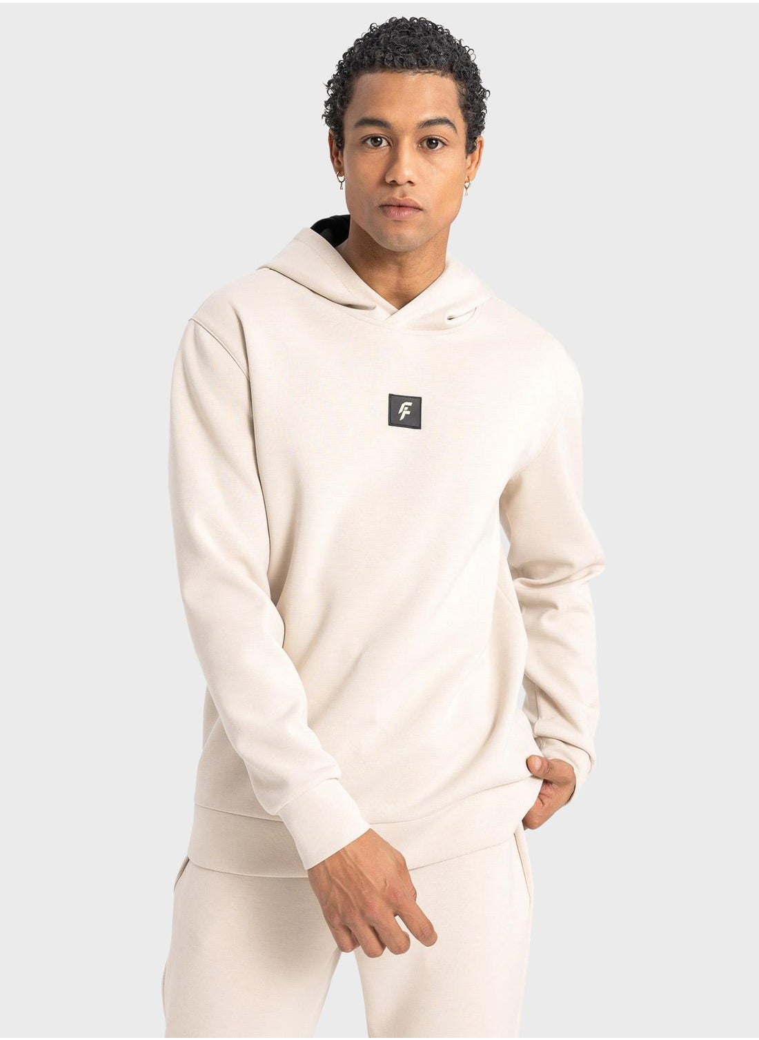 Man Standart Fit Hoodie - https://f.nooncdn.com/p/pzsku/ZCFF3CA6A63F49C9B63DDZ/45/_/1710332373/a4f8fde8-719c-4e98-980a-dbcd16556c86.jpg?format=jpg&width=original