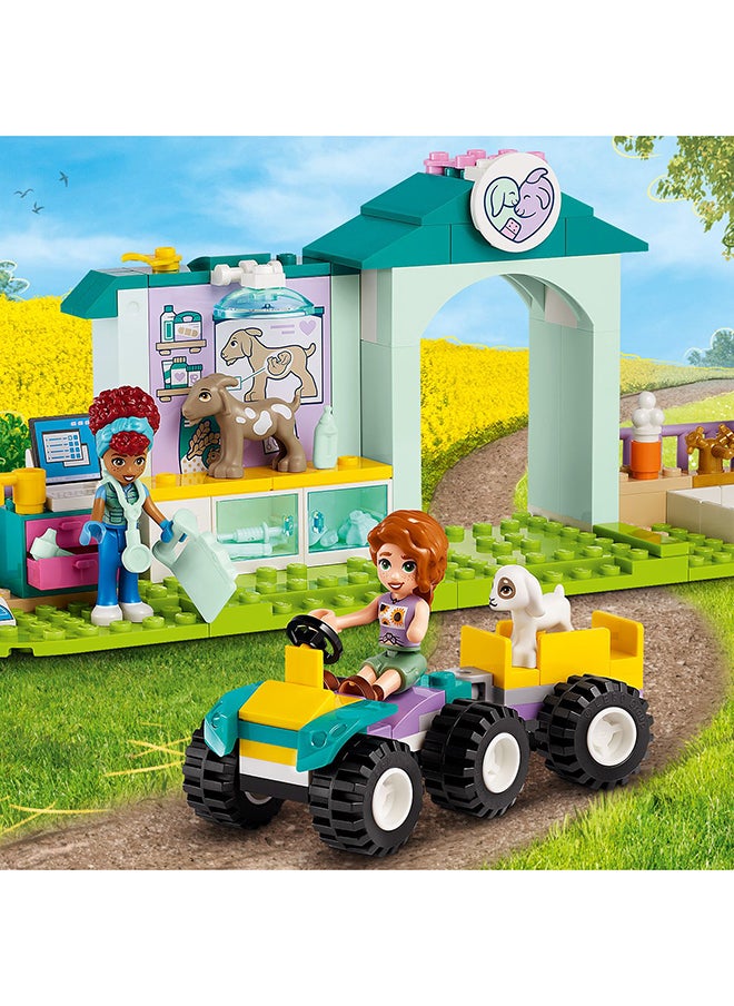 LEGO - 42632 لعبة عيادة الحيوانات الزراعية أصدقاء، دور الرعاية الطبية المخلوقات، مجموعة بناء هدية للأطفال، الفتيات والفتيان من 4 سنوات وما فوق مع شخصيتين مصغرتين و3 حيوانات (161 قطعة) - Image 1