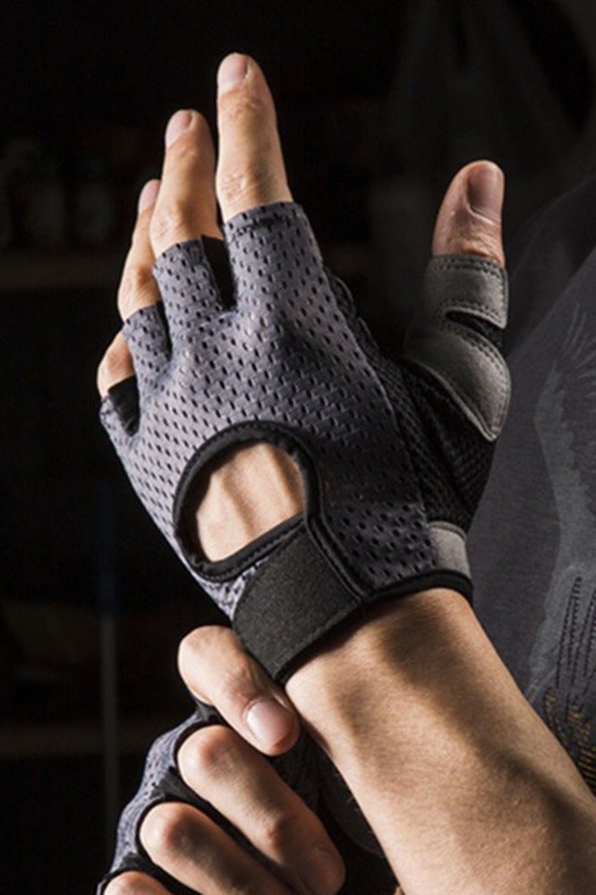 Generic Men And Women Unisex Fitness Equipment Gloves Adjustable Breathable Anti-slip Sport Half Finger Gloves Outdoor Climbing Running Yoga Protection Gloves  - Image 1