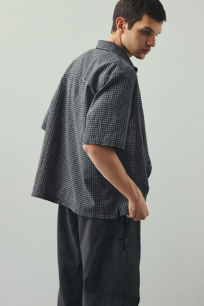 H&M  Oversized Fit Short-sleeved linen-blend shirt for Men | Best Price UAE