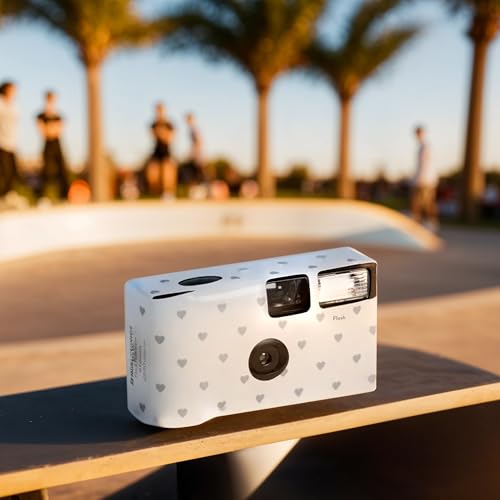 Weddingstar Disposable Camera with Flash - Single Use 35mm Film Camera for Wedding or Party Favors - Silver Hearts - Image 3