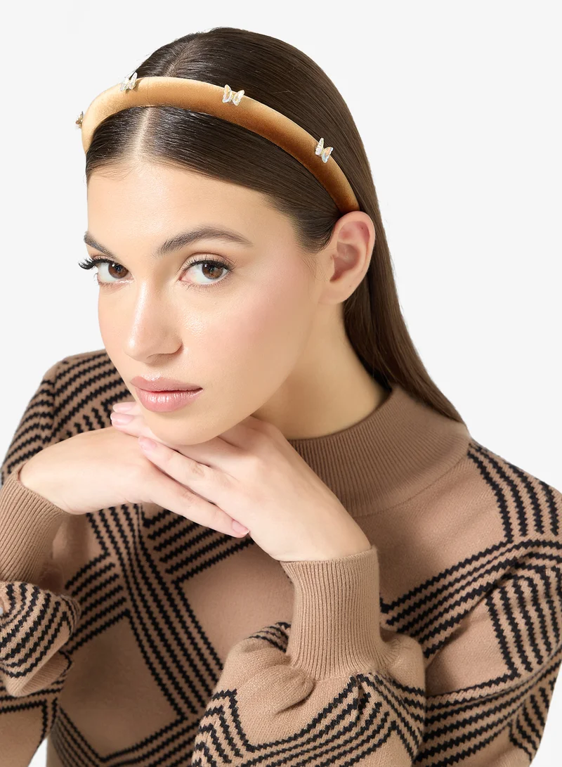 خزانة طوق شعر مزين بفراشة مرصعة بالكريستال