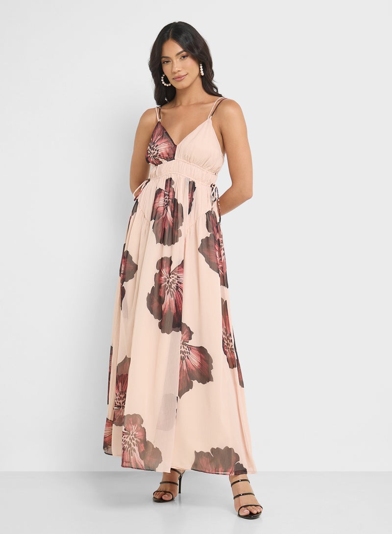 فرنش كونكشن فستان ماكسي بطبعة زهور - Image 1