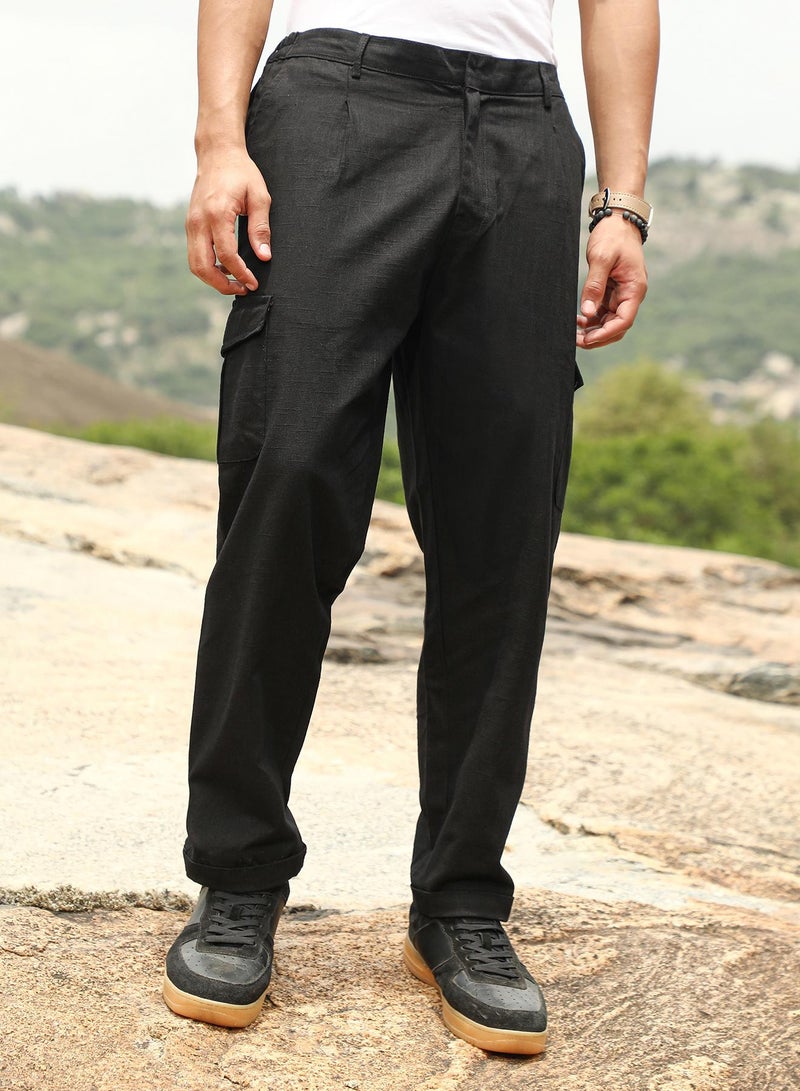 Campus Sutra Campus Sutra Men's Midnight Black Pleated Utility-Tapered Trousers | Mid-Rise , Straight Hem , Button Closure | Solid Plain | Linen-Blend Trousers For Casual Wear - Image 2