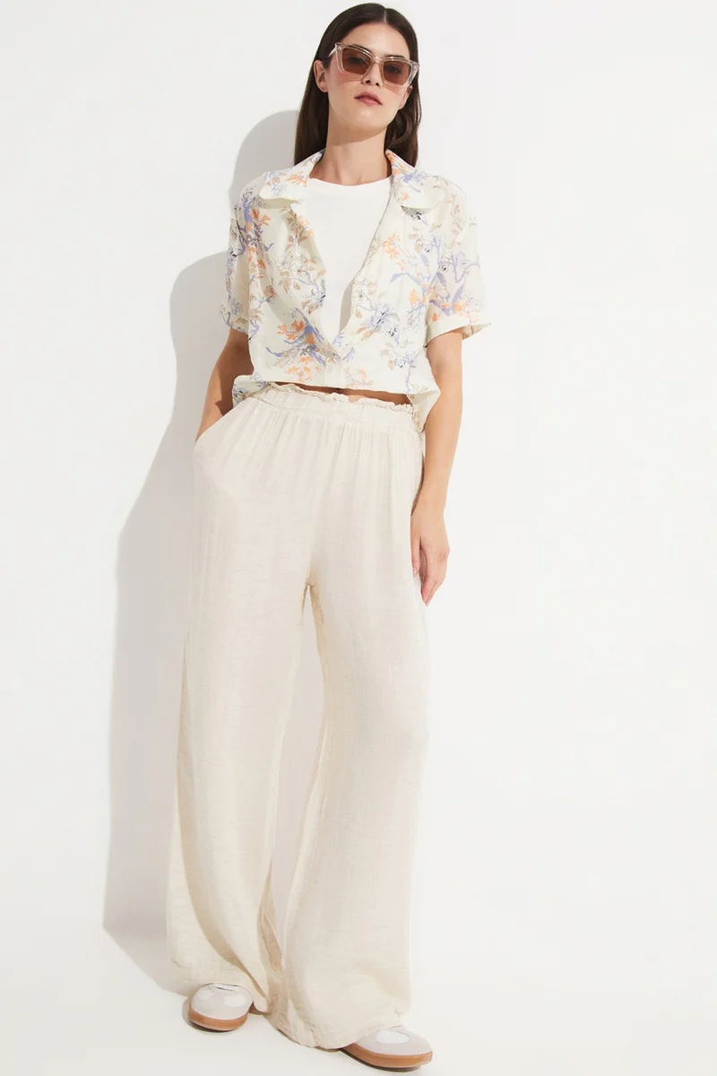 جون Women's Viscose Blend Patterned Crop Shirt