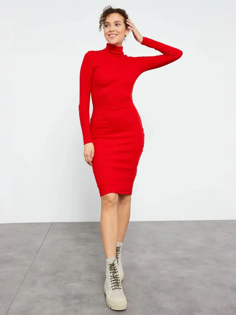 تومي لايف TOMMY Ribbed Turtleneck Midi Dress