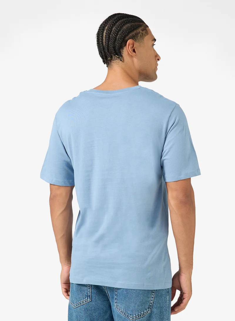 JJ Rebel Logo Regular Fit Crew Neck T-Shirt