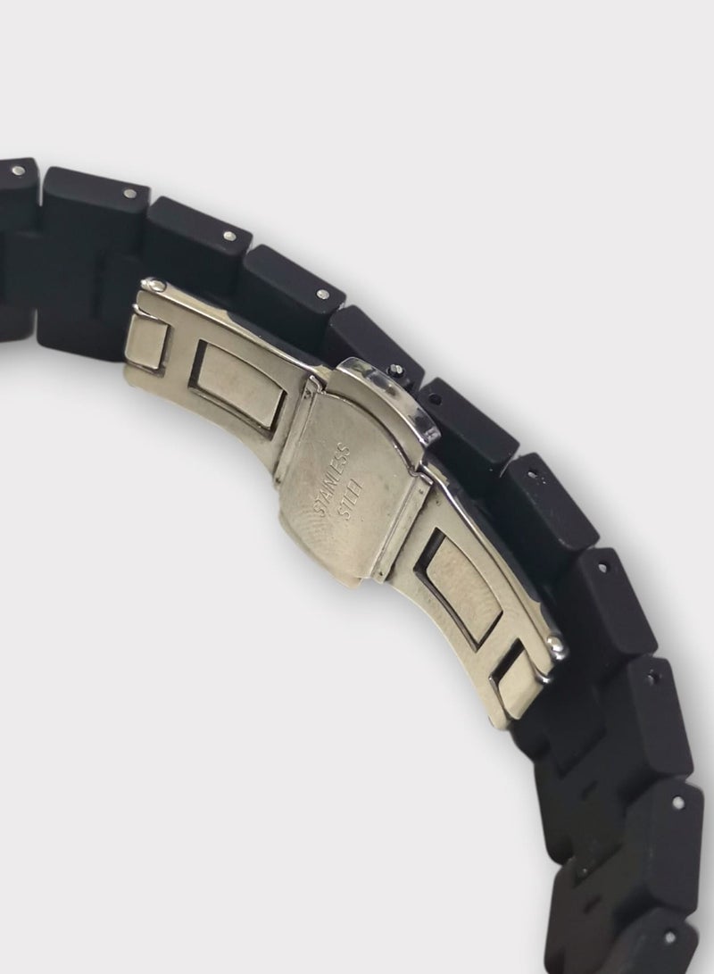 Rivoly Modern men's watch made of carbon fiber, waterproof, with a high-quality Japanese movement. - Image 3