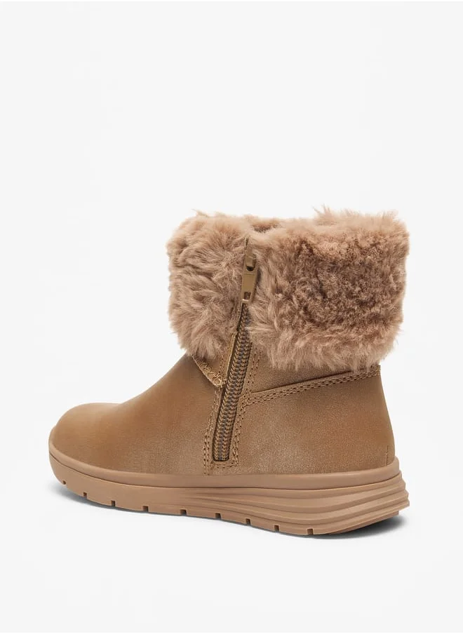 جونيورز Girls Faux Fur Textured Low Ankle Boots with Zip Closure