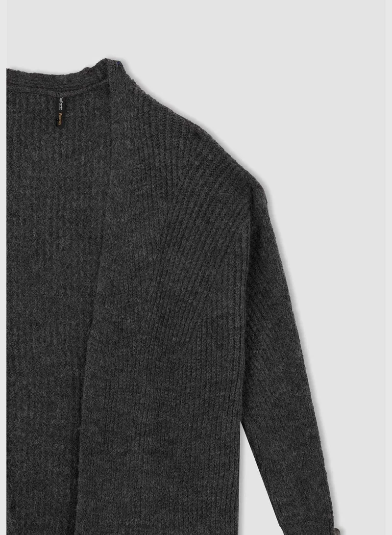 DeFacto Woman Regular Fit V Neck Long Sleeve Tricot Cardigan