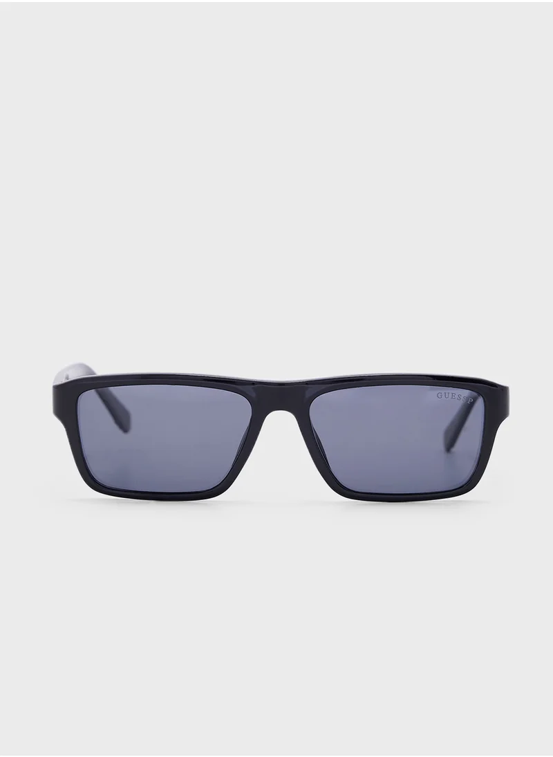 GUESS Uv Protected Polarized  Wayfarer Sunglasses