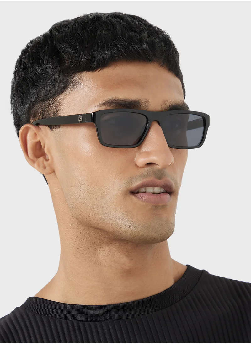 GUESS Uv Protected Polarized  Wayfarer Sunglasses