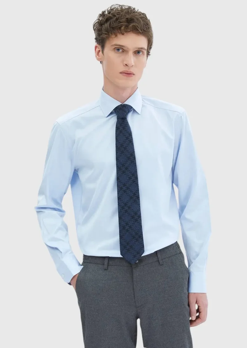 رامسي قميص قطني كلاسيكي 100%، أزرق فاتح، بقصة عادية، لا يحتاج إلى كي.