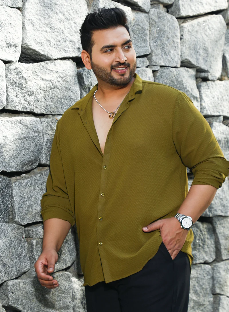 Instafab Plus Instafab Plus Men's Olive Green Distorté-Woven Regular Shirt For Casual Wear | Spread Collar | Long Cuffed Sleeves | Button Closure | Plus Size Shirt Crafted With Comfort Fit For Everyday Wear