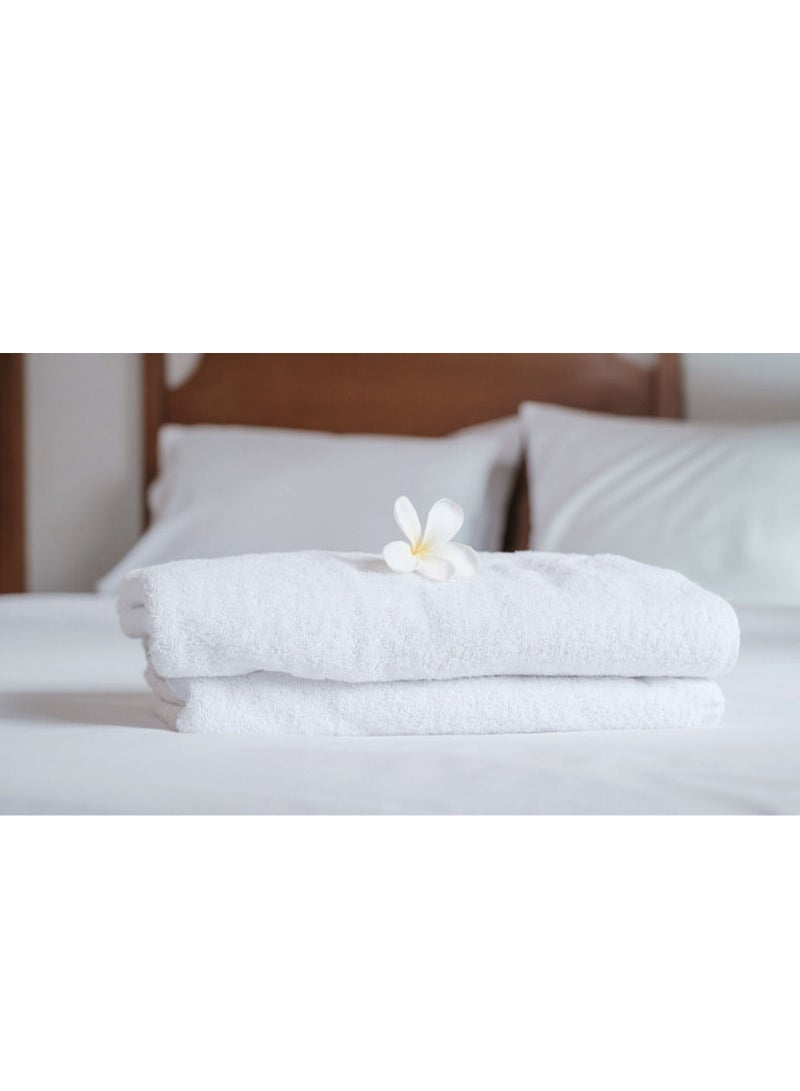 Banotex Plain white body towel, size (140*70), 100% Egyptian made, made of the finest types of Egyptian cotton to give softness and fast absorption, characterized by its edges, which adds a touch to its appearance. - Image 3