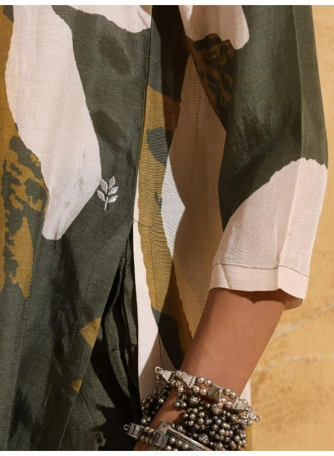 trueBrowns trueBrowns Green Cream Floral Print Muslin Silk Straight Kurta Set